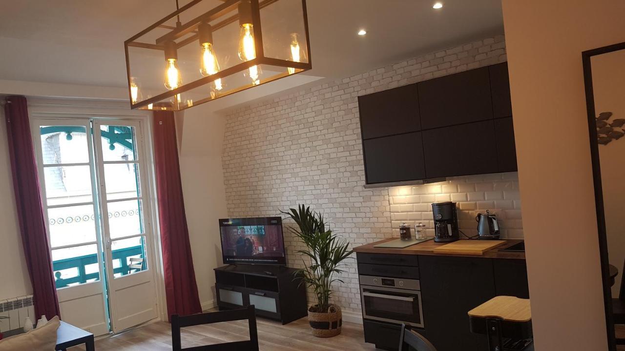 Quartier Historique 100M Plage Wifi 메르레뱅 외부 사진
